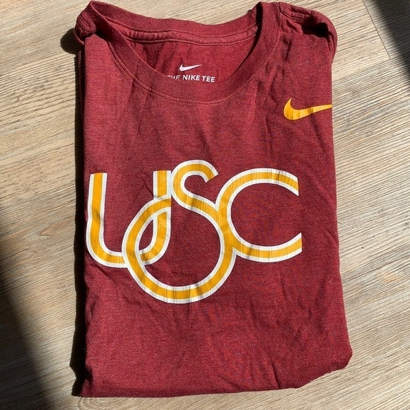 USC Nike tee shirt* flaw - Picture 1 of 4